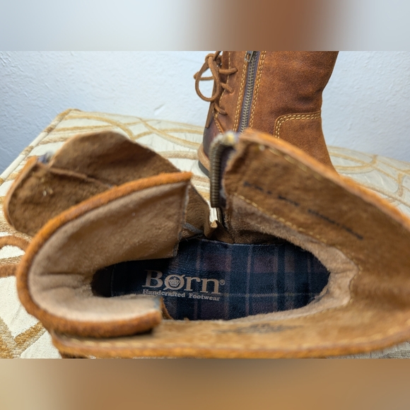 Born Taran Boots Womens Sz 5 Tan Distressed Suede Leather Ankle Side Zip Booties - Picture 9 of 9
